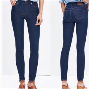 9’ Davis Wash High Riser Skinny Jeans